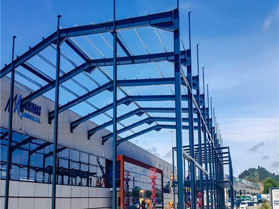 鋼結(jié)構(gòu)廠房的價格要怎么計(jì)算嗎?