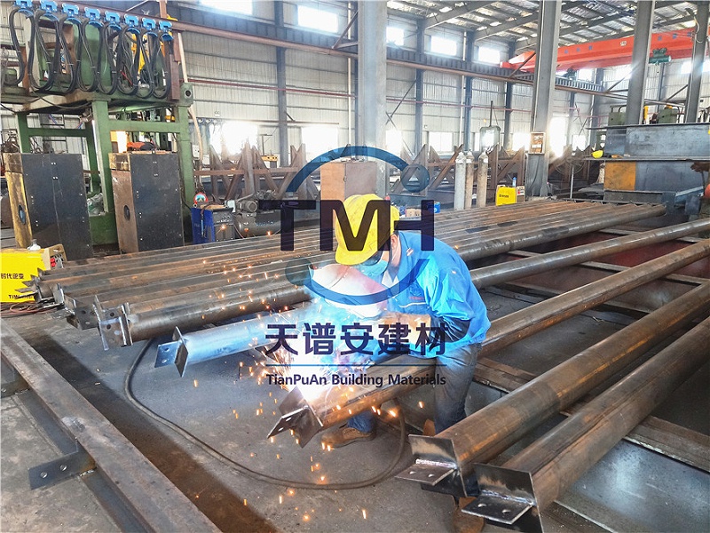 鋼結(jié)構(gòu)工廠